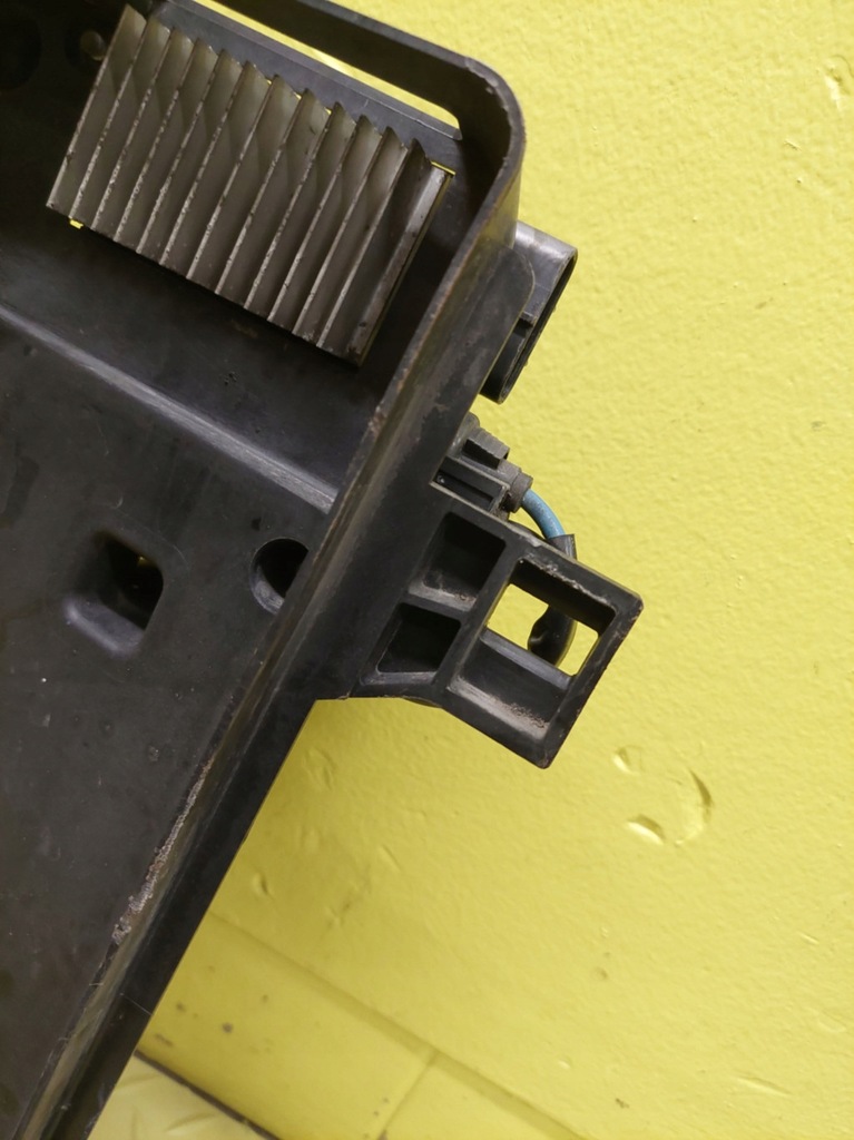 фото №8, Mazda 5 2.3 вентилятор радіатора 4993003330