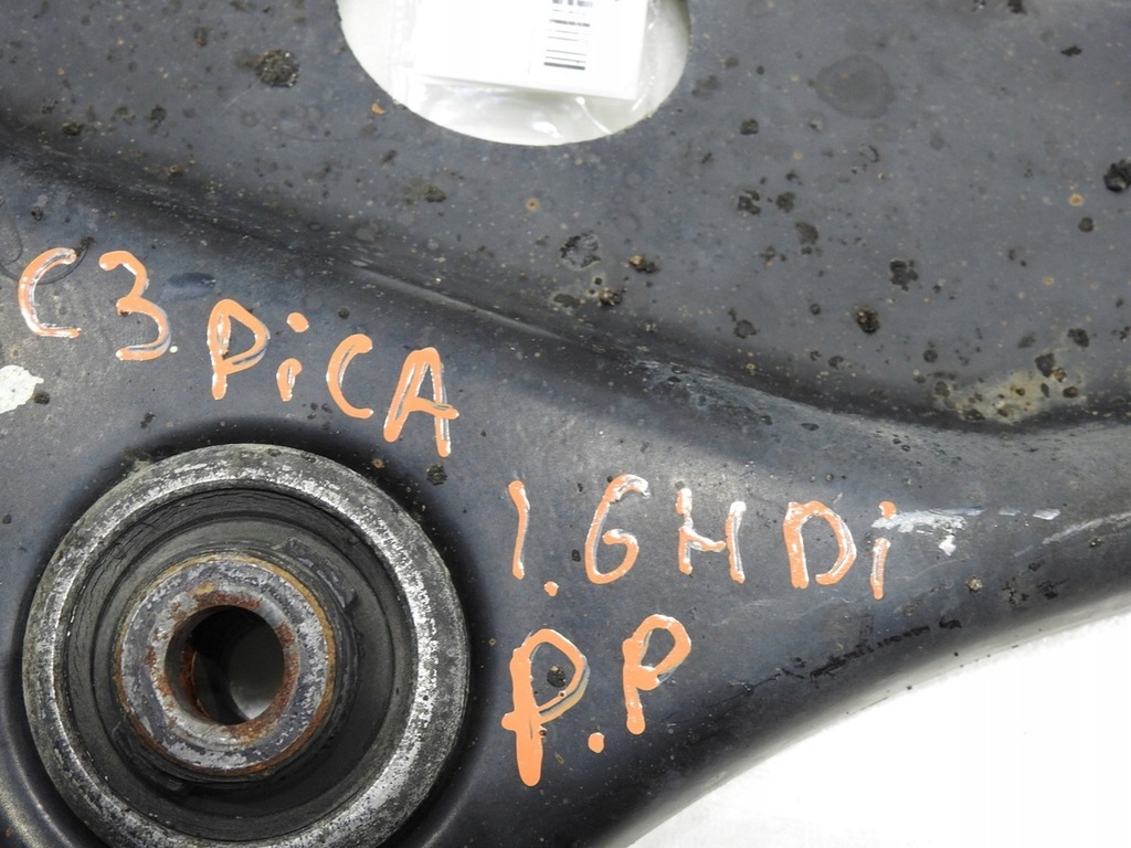 фото №8, Рычаг правый перед citroen c3 picasso 1.6 hdi