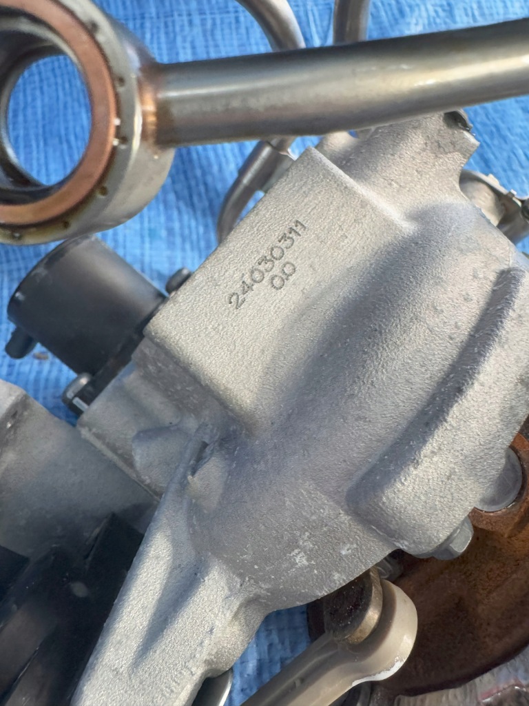 Турбонагнетатель renault austral 1.2 e-tech автоматическая коробка передач 144100467r Недорого