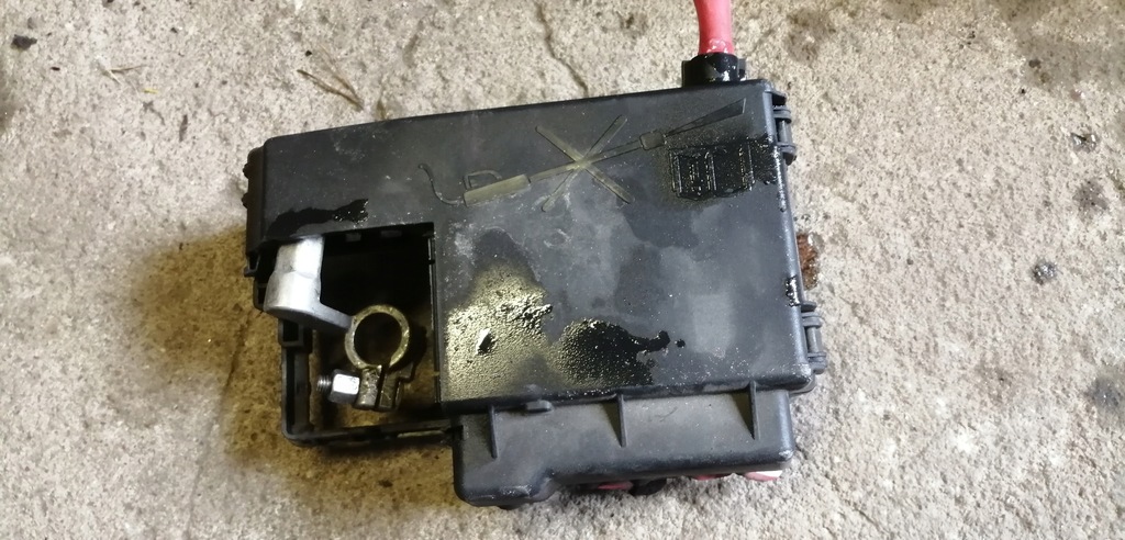 фото №1, Opel insignia a 2.0 cdti клема запобіжник