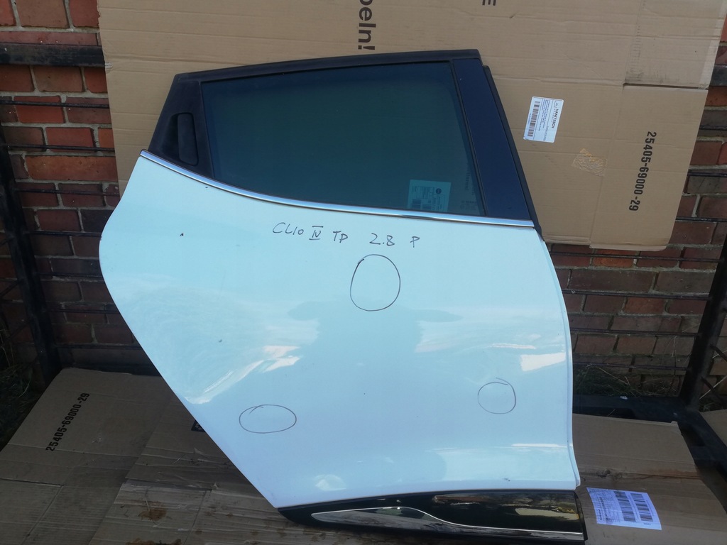 фото №1, Renault clio iv 2012 задня сторона права двері задні