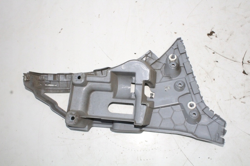 фото №9, Правый направляющая заднего бампера bmw x2 f39 8069142 2.0l дизель 140kw 2018