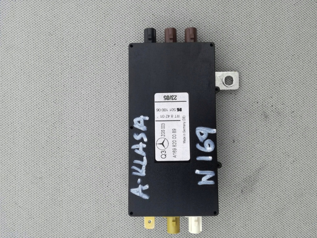 фото №1, Модуль антенны усилитель a1698200089 mercedes w169