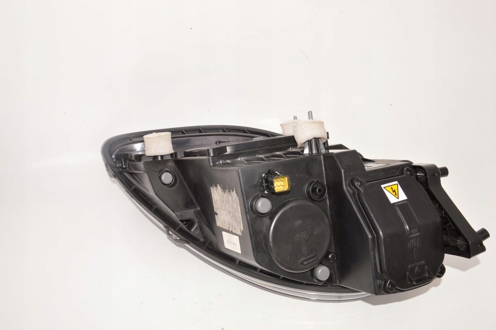 фото №8, Porsche carrera gt лампа лівий перед