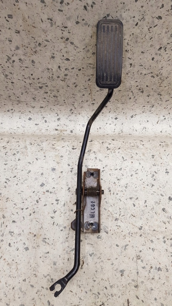 фото №1, Педаль газа ускорения mazda mpv ii 3.0 v6