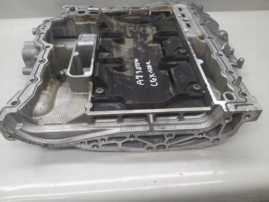 Піддон масляна верхній оливи 3.0 tfsi cgx a7 4g s4 b8 q7 c7 s5 ctu 06e103603aj Ціна