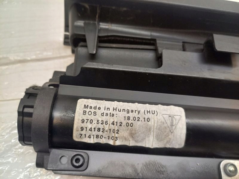 фото №5, Porsche panamera шторка двері права