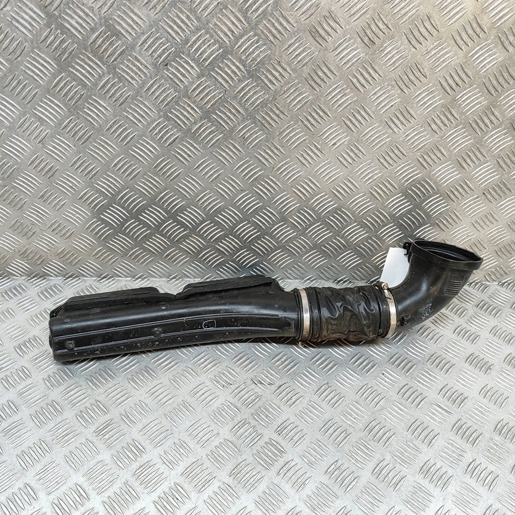 фото №3, Land rover range rover sport l494 2018 часть трубы впуска воздуха