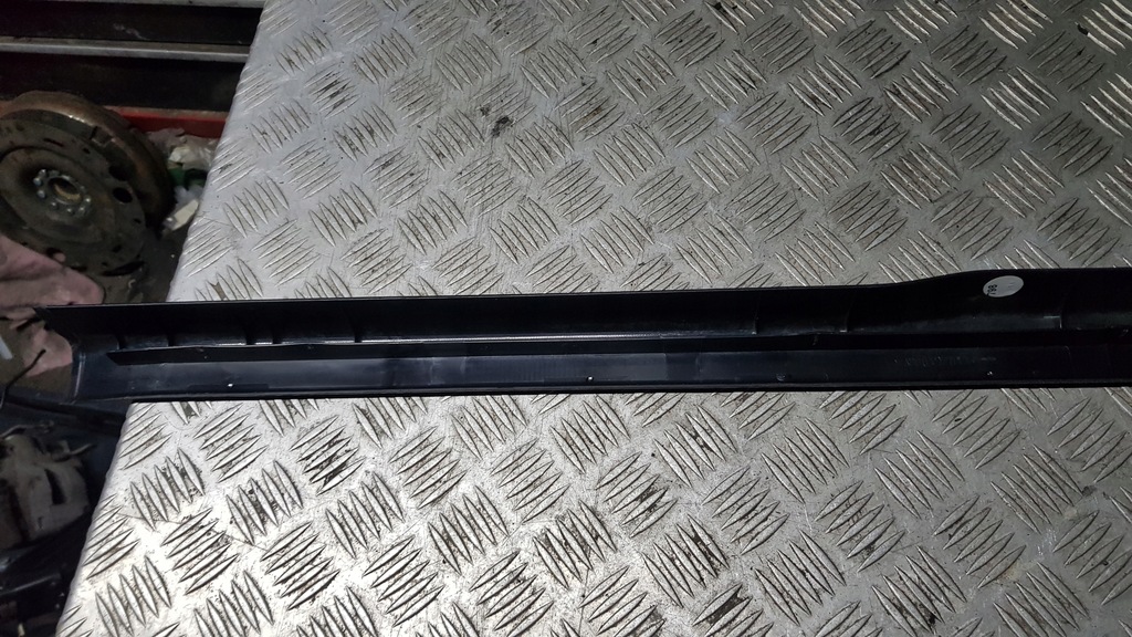 фото №7, Mercedes w203 молдинг порог левая правая coupe