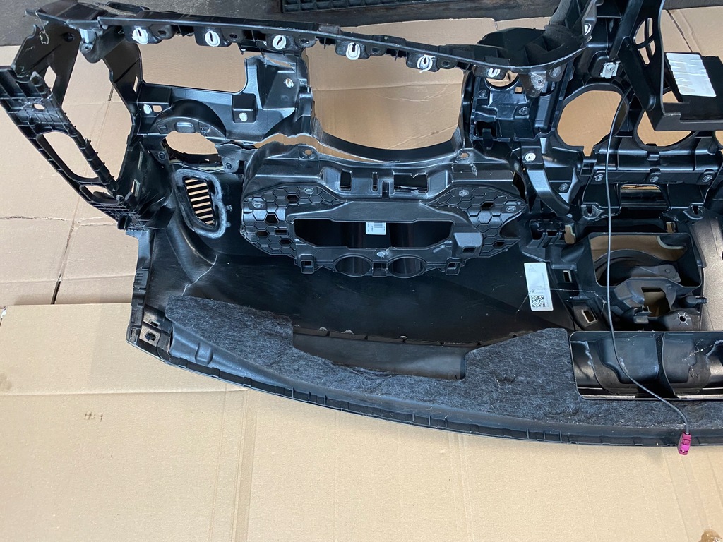 фото №10, Mercedes c w205 консоль приборная панель приборная подушка безопасности