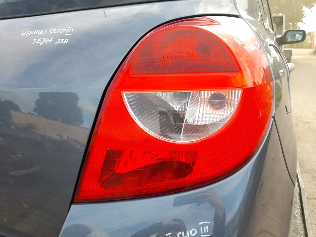 фото №11, Renault clio iii лампа правый задняя правая задняя