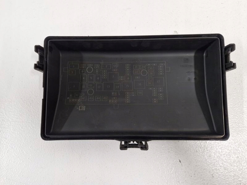 Opel insignia a рестайлінг  1.8 b коробка корпус реле запобіжників Київ