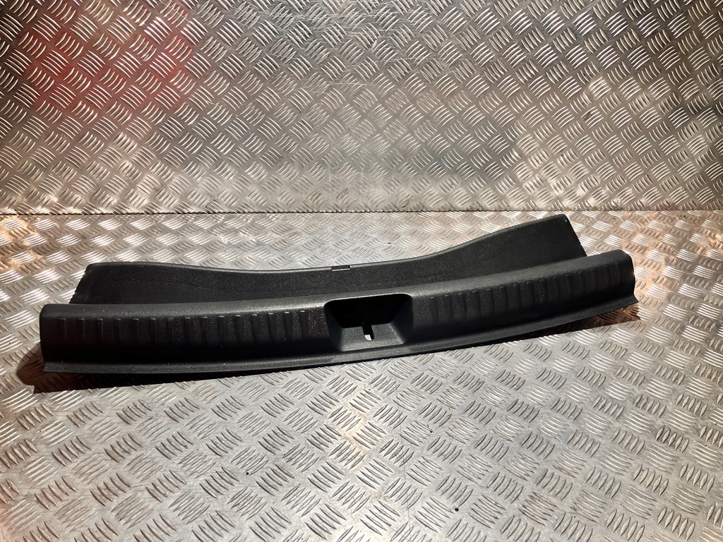 фото №1, Mercedes gla x156 захист поперечина заднього корпус багажника a1566900041