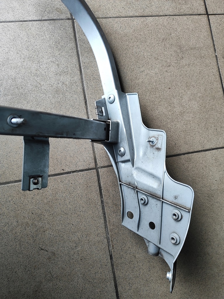 фото №9, Підсилювач перемикач підрульовий кронштейн крила audi a8 d4 ліва праве