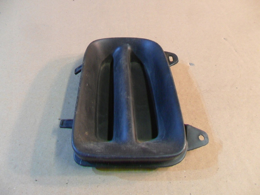 фото №8, Mazda 323 заглушка бампера ліва