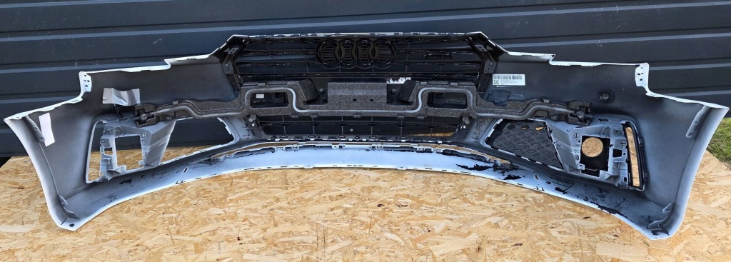 Audi a4 b9 8w s-line competition бампер перед передний решётка  абсорбер Цена