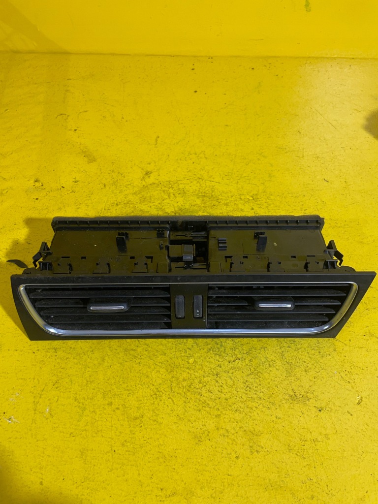 фото №4, Audi a4 b8 - решётка обдув