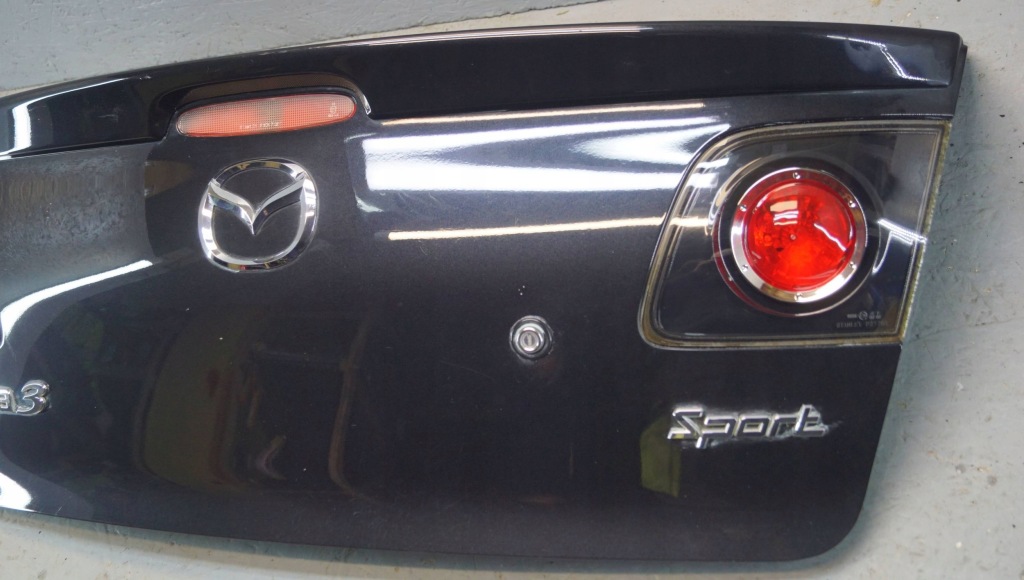 Купити Кришка багажника багажника задній mazda 3 1 bk седан спойлер sport k503