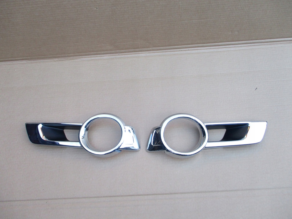 фото №1, Решітка радіатора решітка хром бампера протитуманної фари права toyota hilux vii 11-