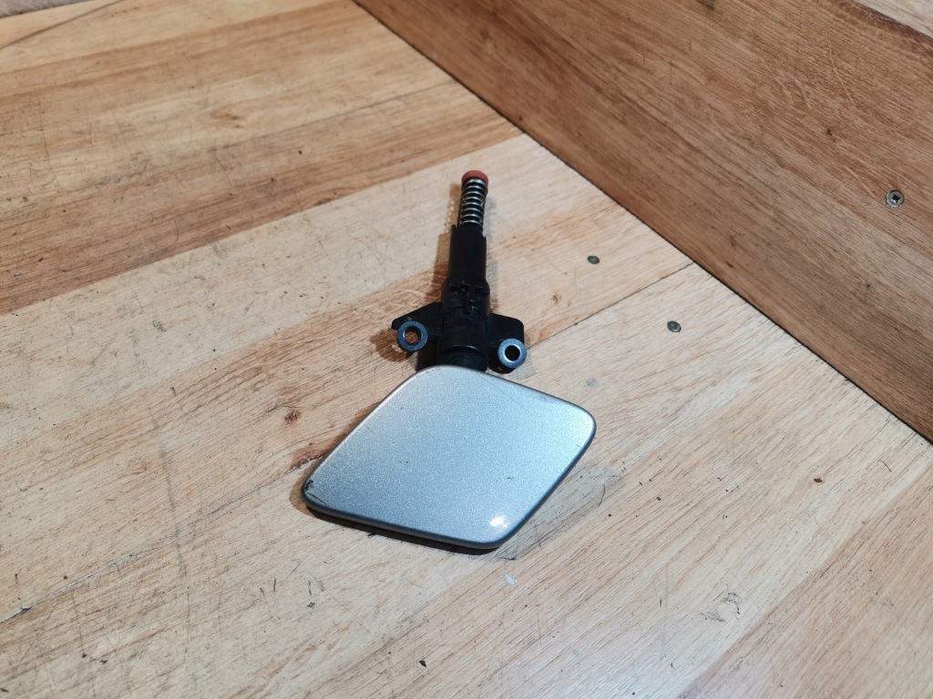 Омыватель + заглушка лампы левый перед volvo v40 ii d2 31283734 описание !!! Киев