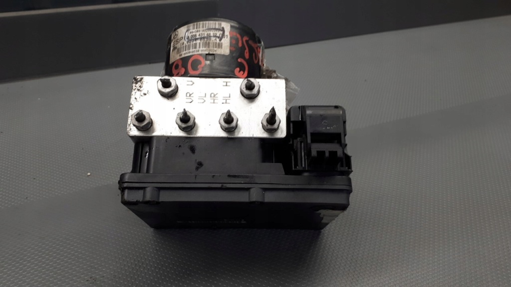 Купити A0375453632 насос abs mercedes clk w209