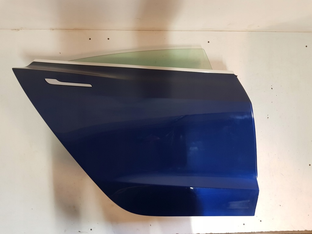 Купить Tesla 3 дверь правое задний  deep blue
