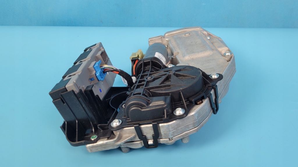 Mercedes w206 c200 23r механізм замок доводчик кришки задній a0999064703 Доставка