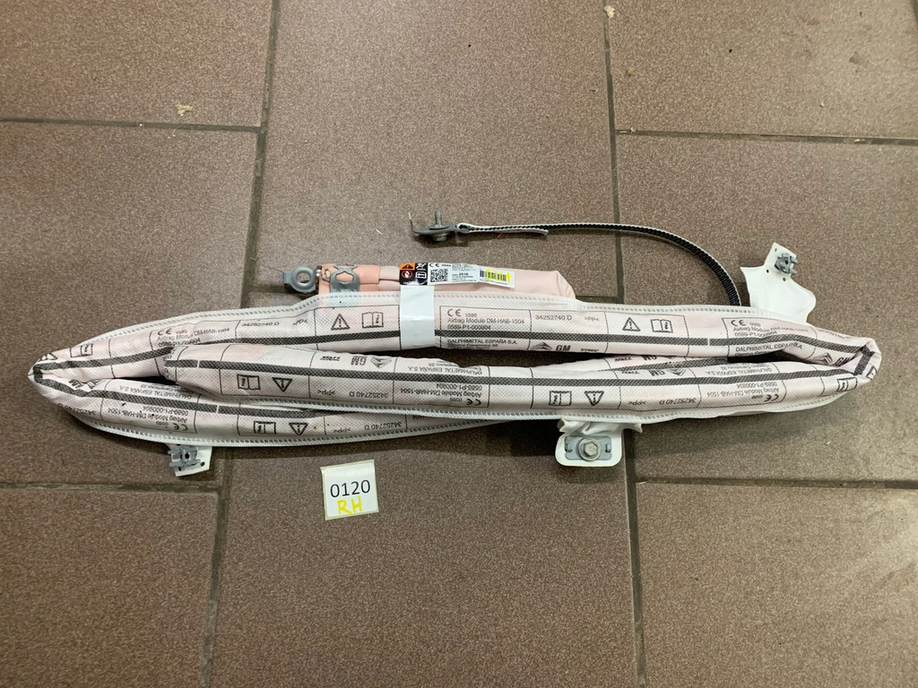 фото №1, Citroen c3 aircross шторка безпеки права оригінал