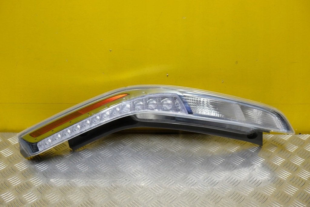 фото №1, Nissan leaf 2013-2015 лампа задня задня права usa