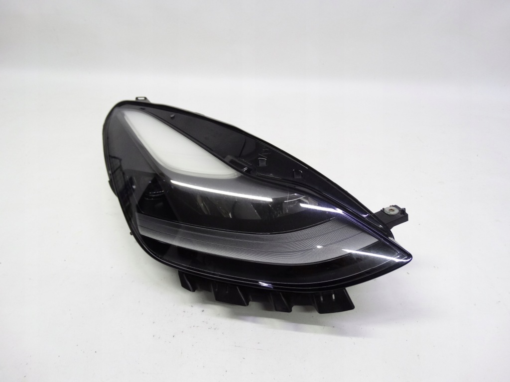 Tesla model y 20- model 3 рестайлинг  20-23 фара правый  full led 1514953-00-c с Разборки