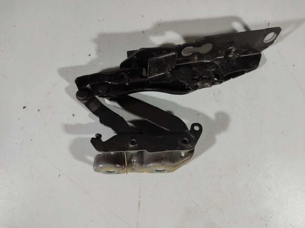 фото №6, Volvo v60 18r- петля капот лівий