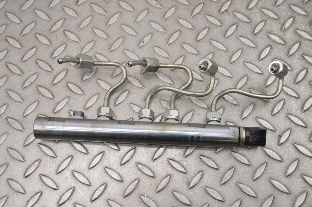 фото №2, Mini one - cooper coupe r56 2013 молдинг упорскування