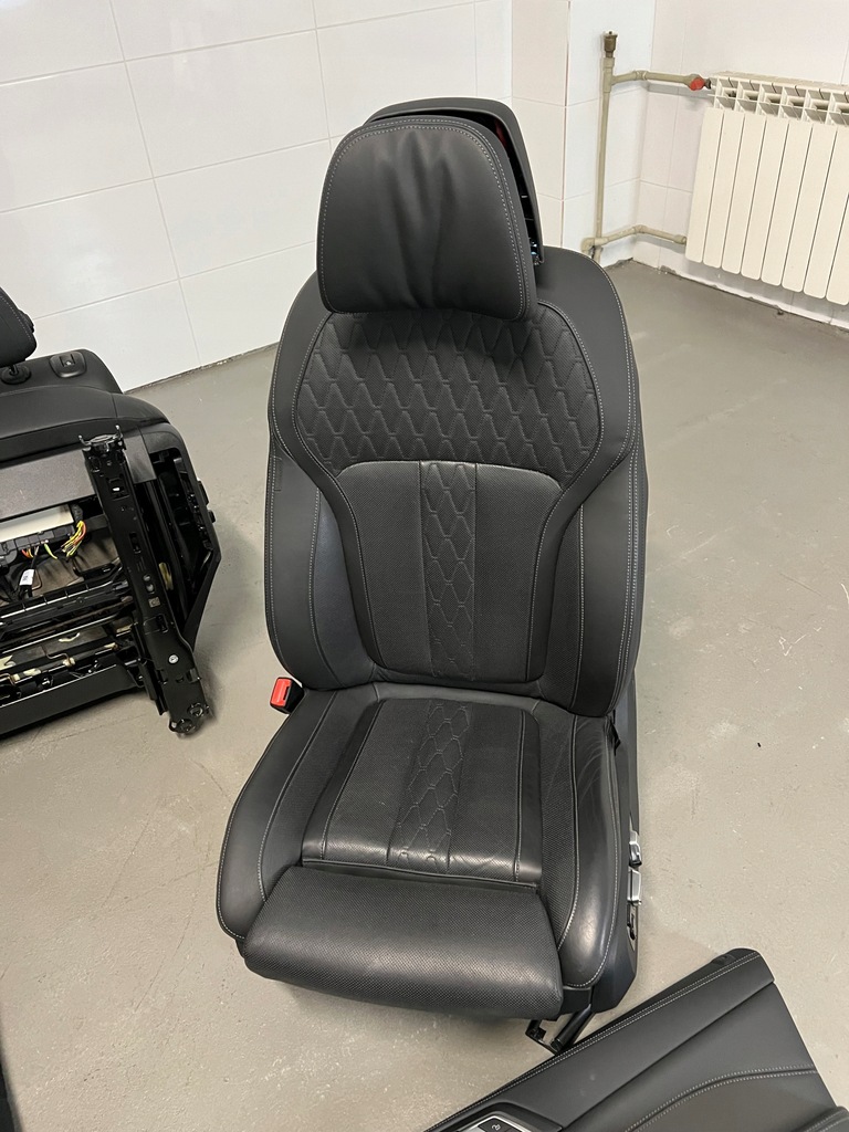 фото №11, Bmw x7 g07 сидіння сидіння заднє сидіння тунель середина обшивки interior 3 ряди schwarz