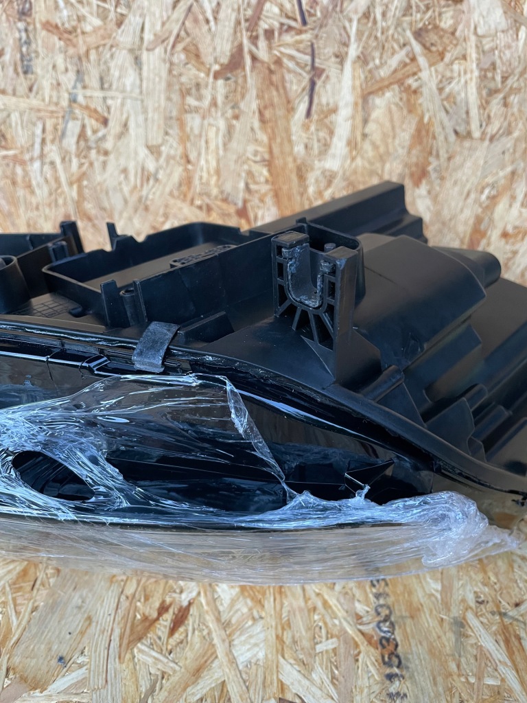 Фара правый  full led audi a4 8w америка! Доставка