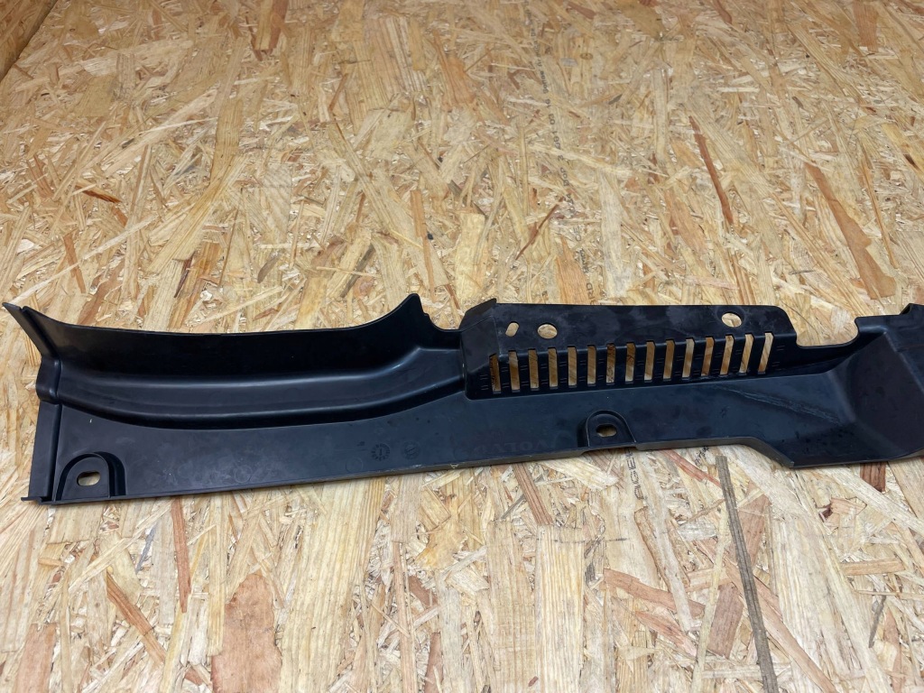 Накладка захист прокладка крила перед права volvo xc90 ii 31371764 Доставка