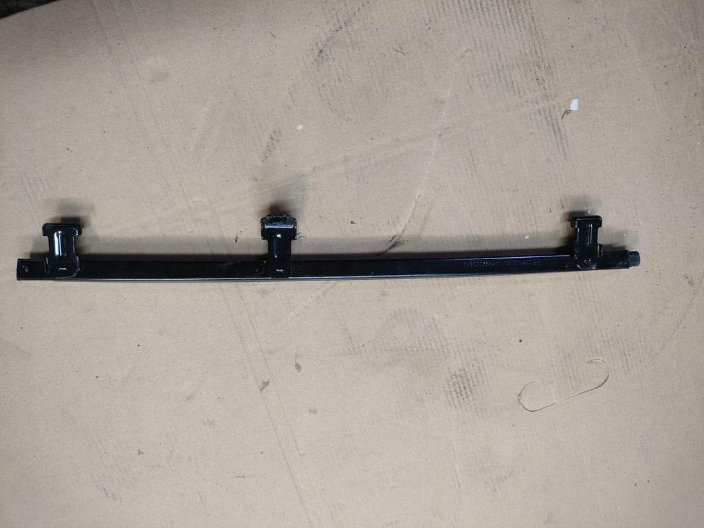 фото №1, Renault master iii 3 направляющая стекло перед правая