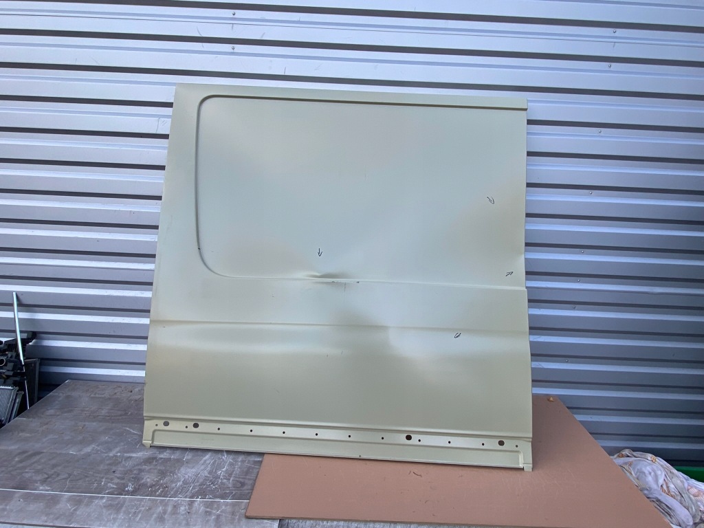 фото №1, Mercedes sprinter 910 обшивка бічний праве крила задній правий