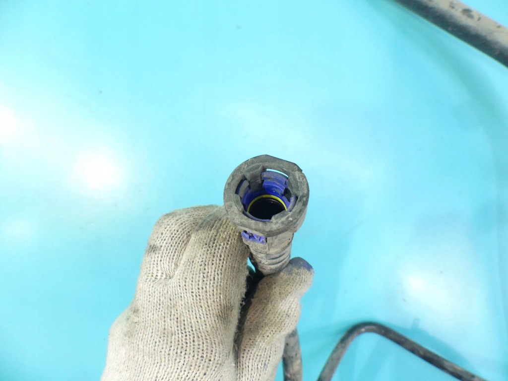 Труба заливной топлива mercedes ml w166 3.5b Оригинал