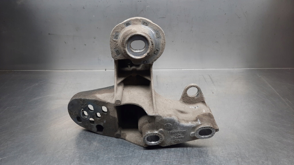 фото №1, Кронштейн двигателя 4b0199351a vw passat b5 audi a4 b5