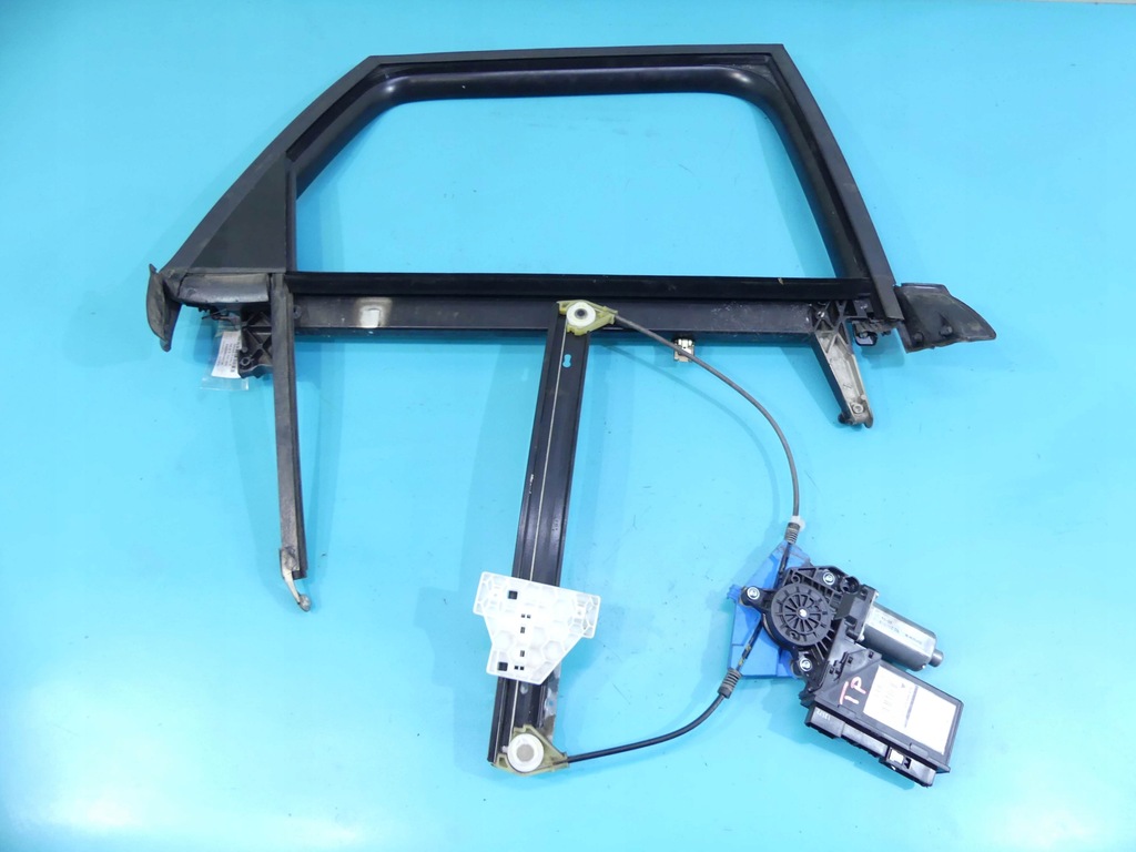 фото №1, Подъемник задняя правый audi a4 b7 kombi