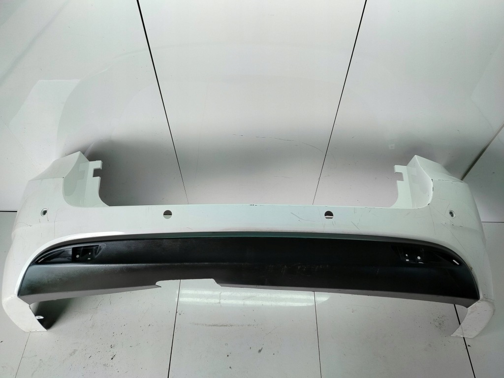 фото №1, Hyundai i40 kombi 11- бампер задня задній pdc