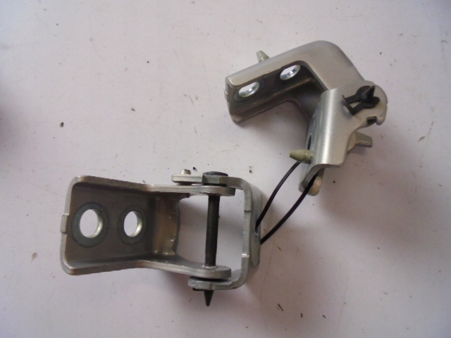 фото №1, Петли дверь правый задняя citroen ds3 crossback e-tense 2020 rok eph