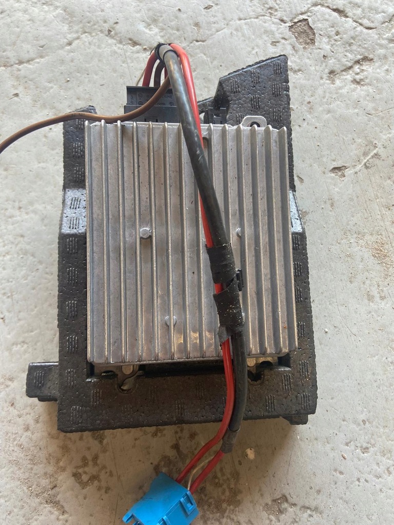 фото №1, Bmw f10 f11 f07 f06 модуль акумулятор 9240236