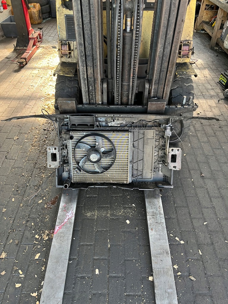 фото №6, Усилитель pas передний skoda roomster fabia ii 5j0805588d