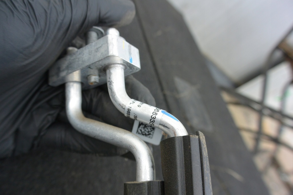 фото №9, Шланг кондиціонера акумулятора гібрид kpl bmw 3-seria f30 330e lci eu