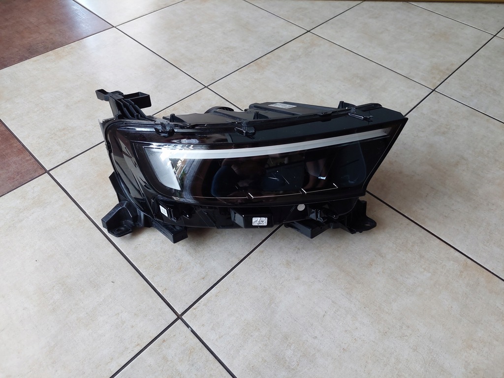 фото №1, Лампа правая - full led - opel mokka b ii