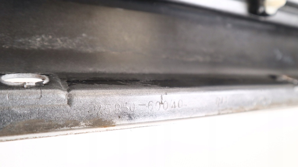 фото №9, Toyota land cruiser 200 молдинг поріг права 1f7