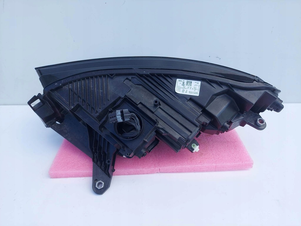 фото №9, Skoda enyaq лампа правая перед передняя full led