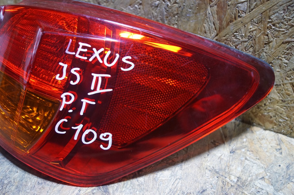 фото №3, Lexus is ii лампа права задня