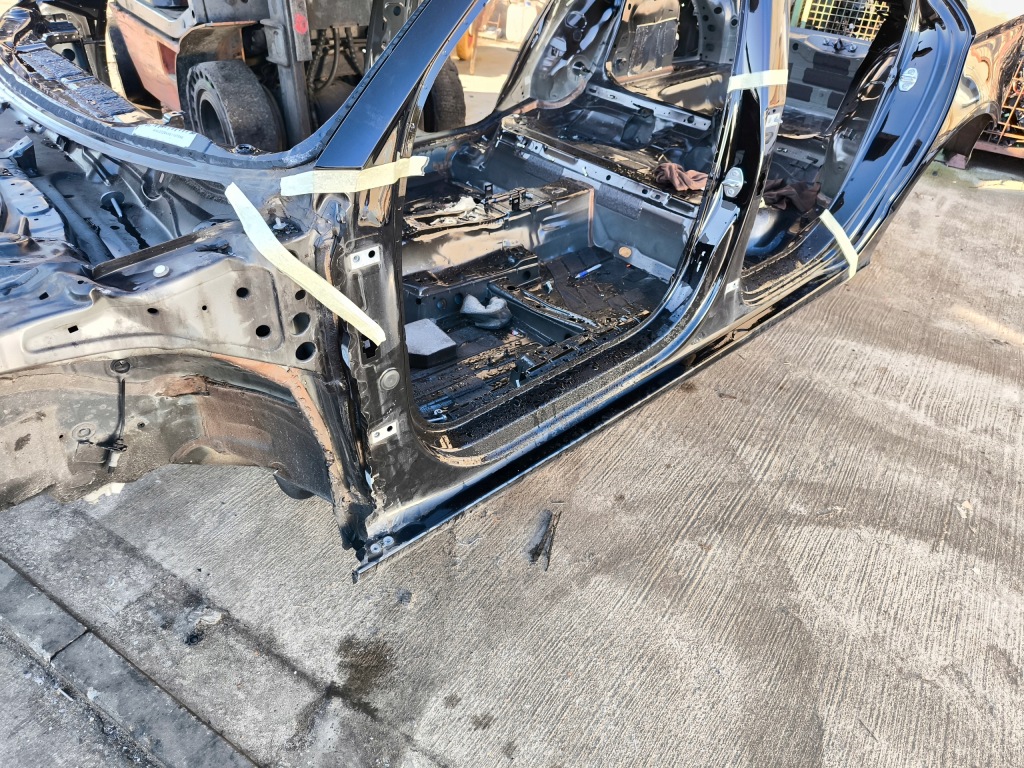 Четверть порог полный стойку a słubek b audi a3 8v седан левая сторона оригинал Киев